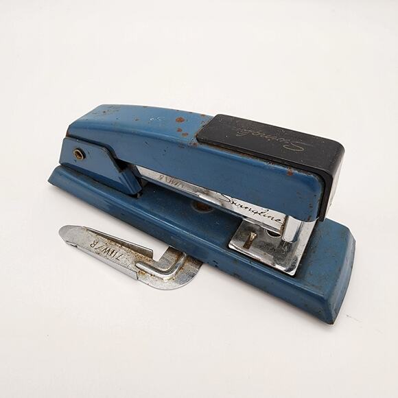Vintage Swingline Stapler Cub 5" Blue Model Retro Office Decor MCM Made in USA - Picture 1 of 9
